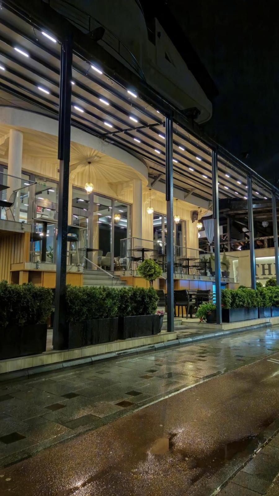 Hotel Thr Center Curtea de Argeş Exterior foto